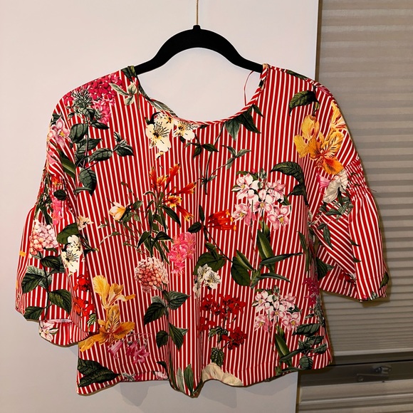 Zara medium floral and stripped blouse. - Picture 4 of 8